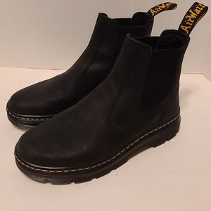 Dr Martens size 9m Chelsea boots